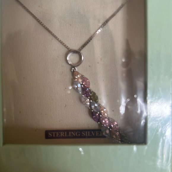 Purple light blue light purple clear crystal pendant on a silver sterling chain - Picture 2 of 2